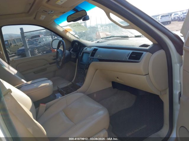 2010 CADILLAC ESCALADE HYBRID 1GYUKEEJ5AR213172 Photo 4