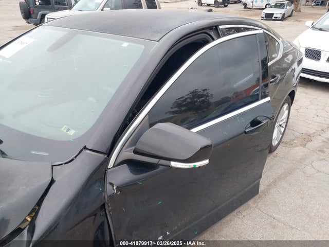 1G1105SAXHU178101 Chevrolet IMPALA 1LT