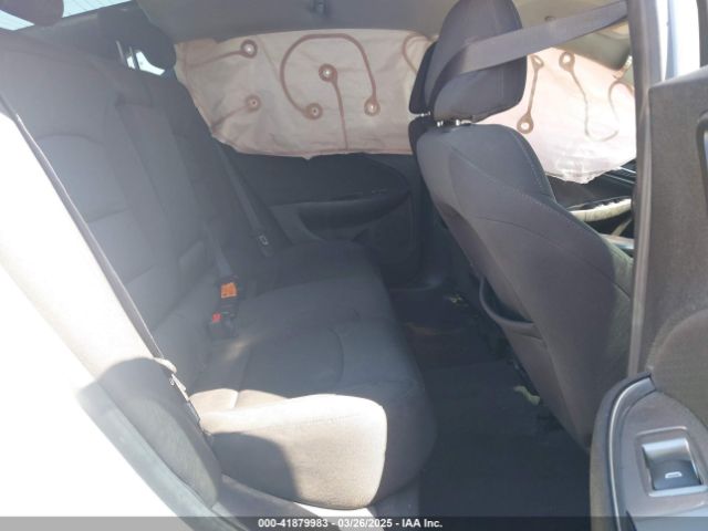 1G1ZD5ST9JF279911 Chevrolet MALIBU LT