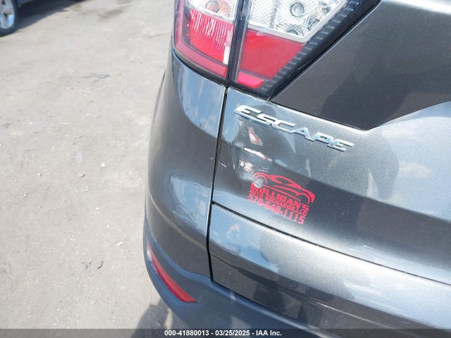 1FMCU9GD5HUC17297 Ford ESCAPE SE