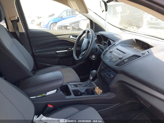 1FMCU9GD5HUC17297 Ford ESCAPE SE