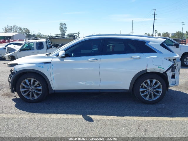 3PCAJ5M11KF135039 Infiniti Qx50 Luxe
