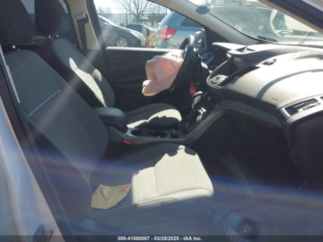 1FMCU9GX4FUB44706 Ford ESCAPE SE