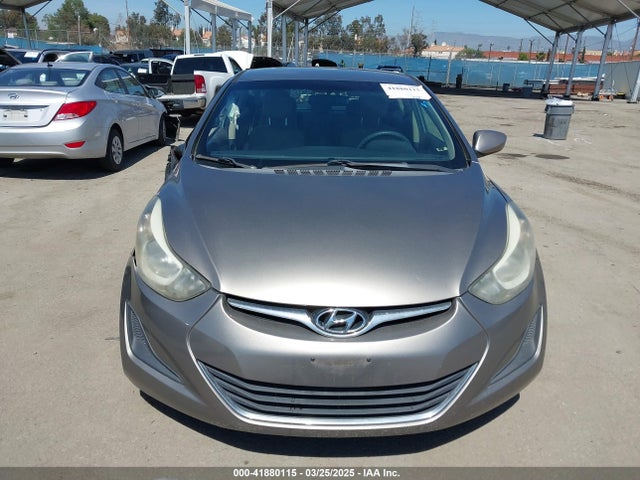 5NPDH4AE8EH528715 Hyundai ELANTRA SE