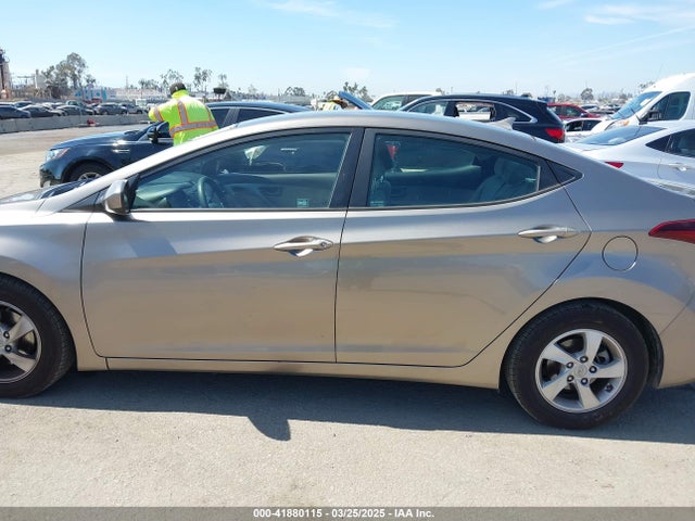 5NPDH4AE8EH528715 Hyundai ELANTRA SE
