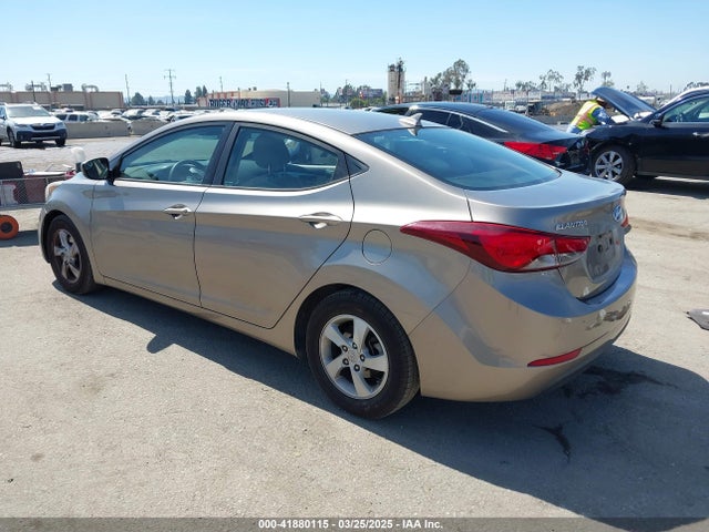 5NPDH4AE8EH528715 Hyundai ELANTRA SE