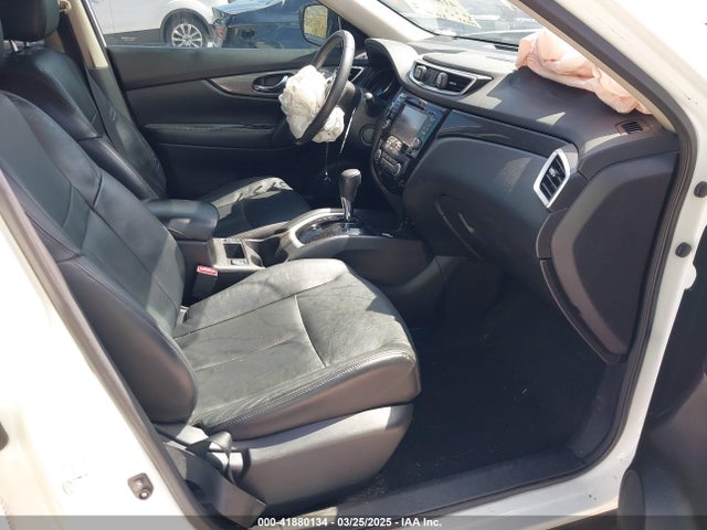 5N1AT2MV8FC820472 Nissan Rogue Sl