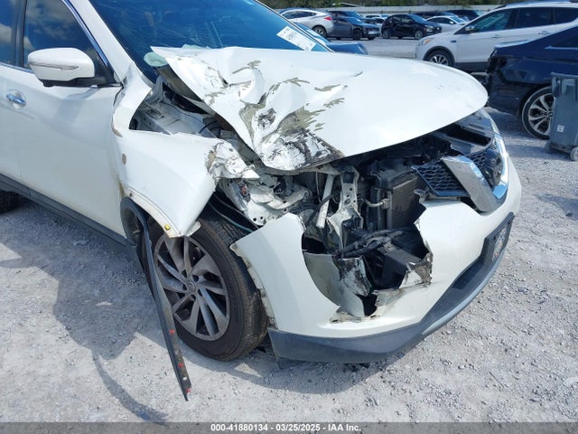 5N1AT2MV8FC820472 Nissan Rogue Sl