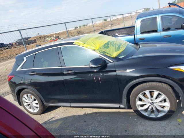 3PCAJ5M30KF106018 Infiniti Qx50 Essential