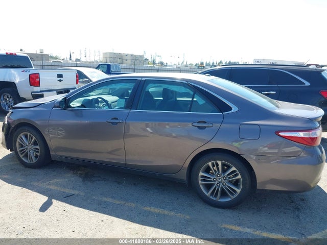 4T1BF1FK3HU382840 Toyota CAMRY SE
