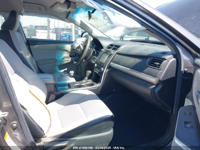 4T1BF1FK3HU382840 Toyota CAMRY SE