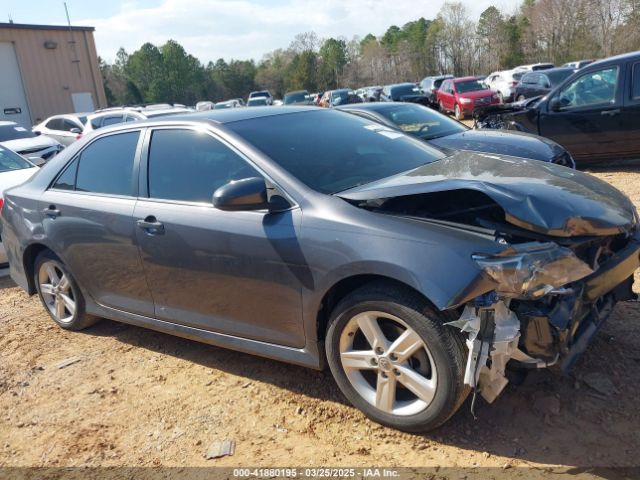4T1BF1FK0EU836859 Toyota CAMRY SE