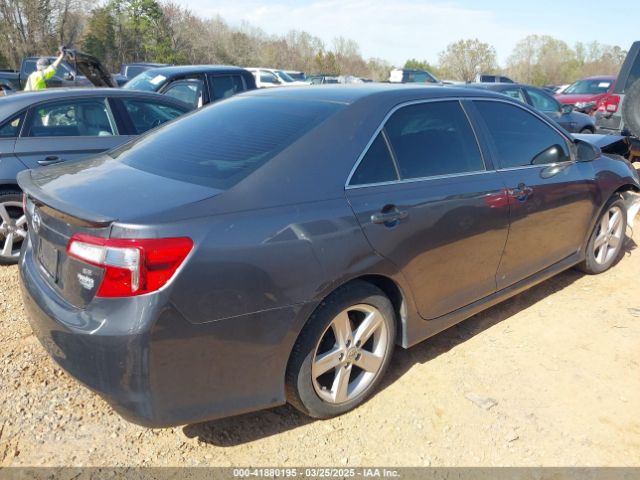 4T1BF1FK0EU836859 Toyota CAMRY SE