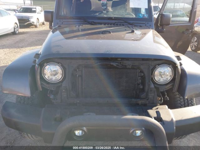 1C4BJWEG9HL507908 Jeep Wrangler Unlimited Sahara 4x4