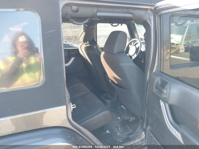 1C4BJWEG9HL507908 Jeep Wrangler Unlimited Sahara 4x4