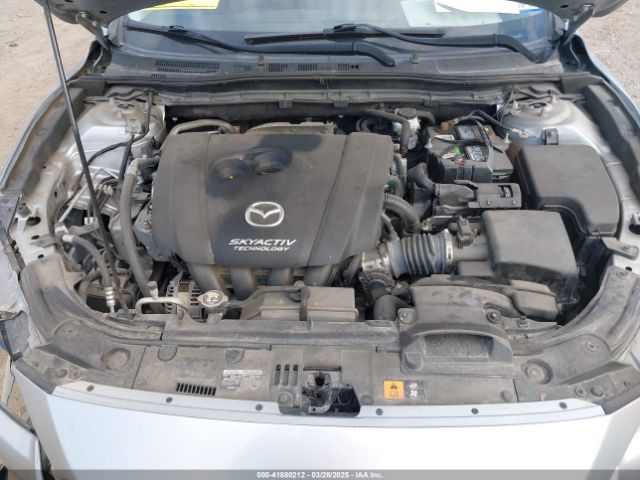 3MZBN1V37JM262418 Mazda Mazda3 Touring