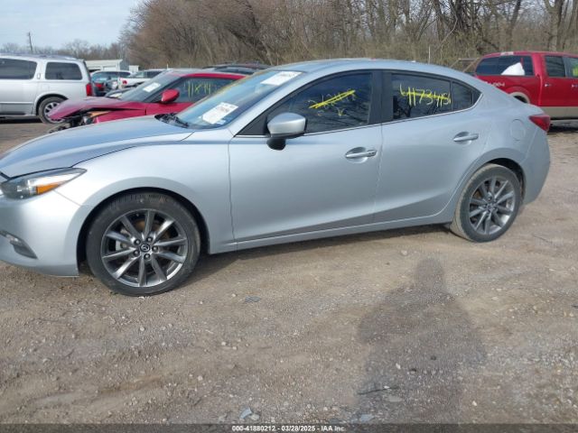3MZBN1V37JM262418 Mazda Mazda3 Touring