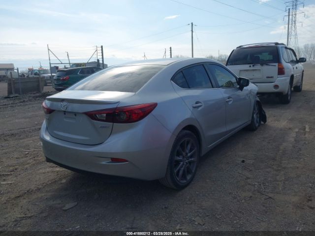 3MZBN1V37JM262418 Mazda Mazda3 Touring