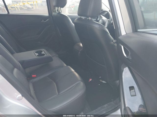 3MZBN1V37JM262418 Mazda Mazda3 Touring