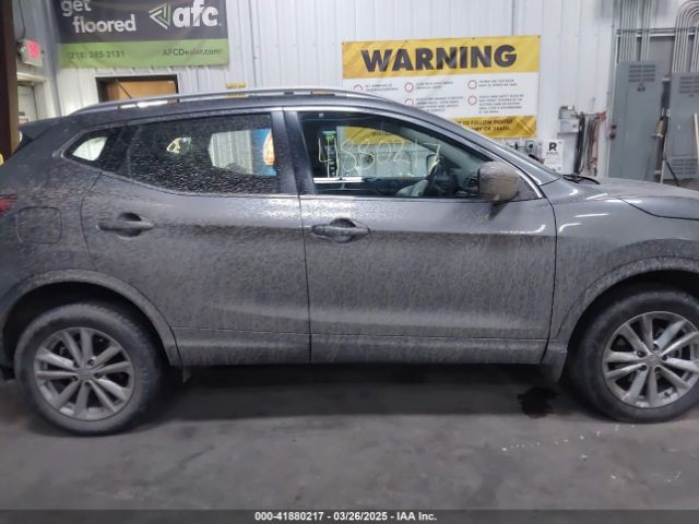 JN1BJ1CP0HW032060 Nissan Rogue Sport Sv