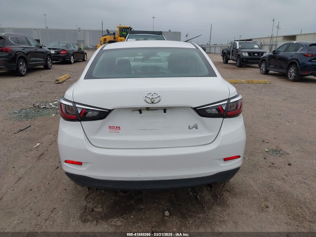 3MYDLBYV6JY316452 Toyota p5v