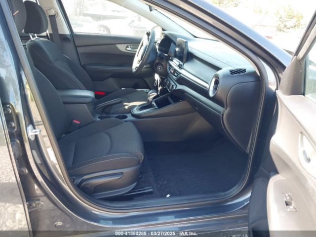 3KPF24AD6ME304153 KIA FORTE FE