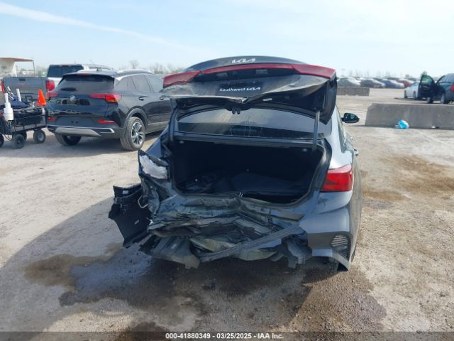 3KPF24AD9RE821423 KIA Forte Lxs