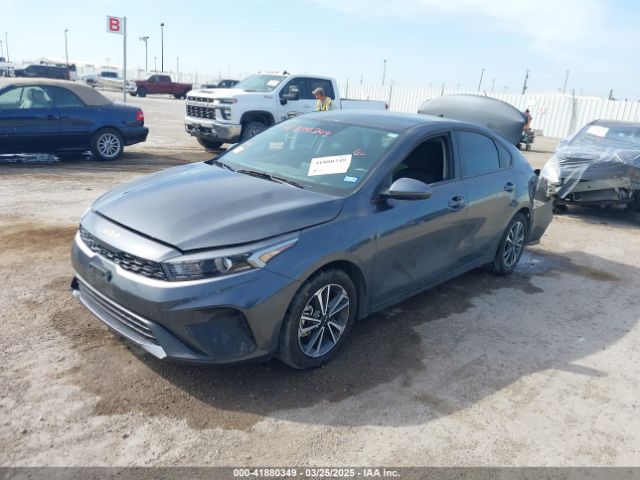 3KPF24AD9RE821423 KIA Forte Lxs