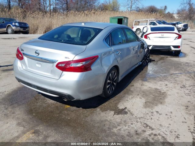 2018 NISSAN ALTIMA 1N4AL3AP0JC130276 Photo 3