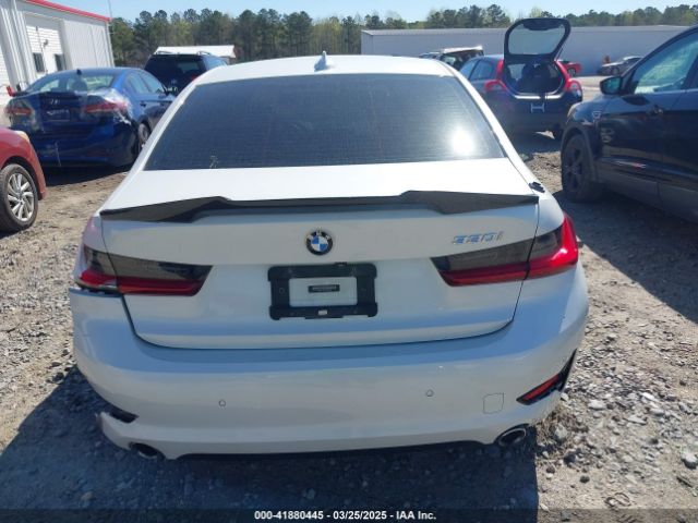 WBA5R1C5XKAJ99366 BMW 330I