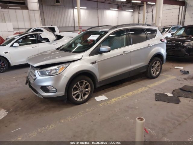 1FMCU9GDXJUB61220 Ford ESCAPE SE