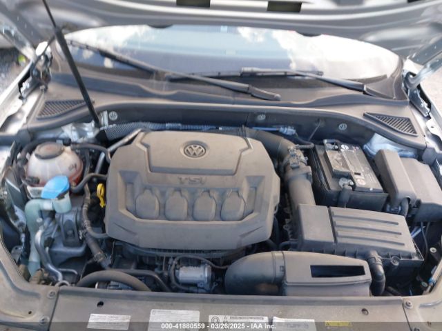 1VWBA7A33JC052324 Volkswagen Passat 2.0t Se