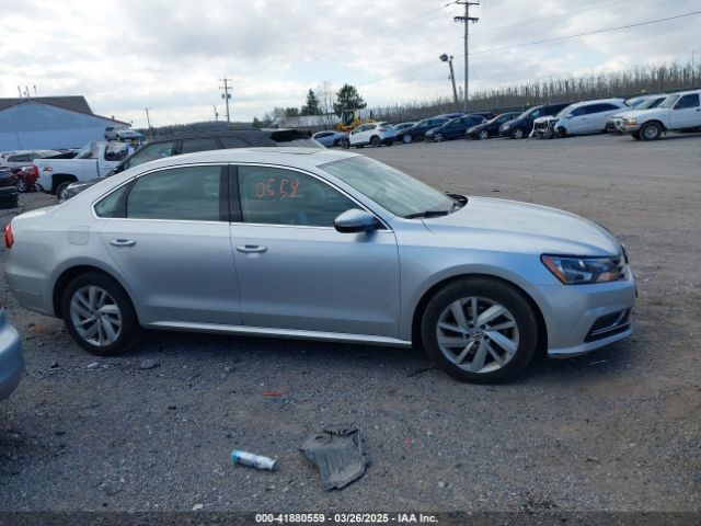 1VWBA7A33JC052324 Volkswagen Passat 2.0t Se