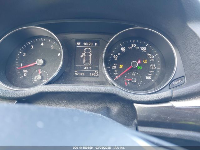 1VWBA7A33JC052324 Volkswagen Passat 2.0t Se