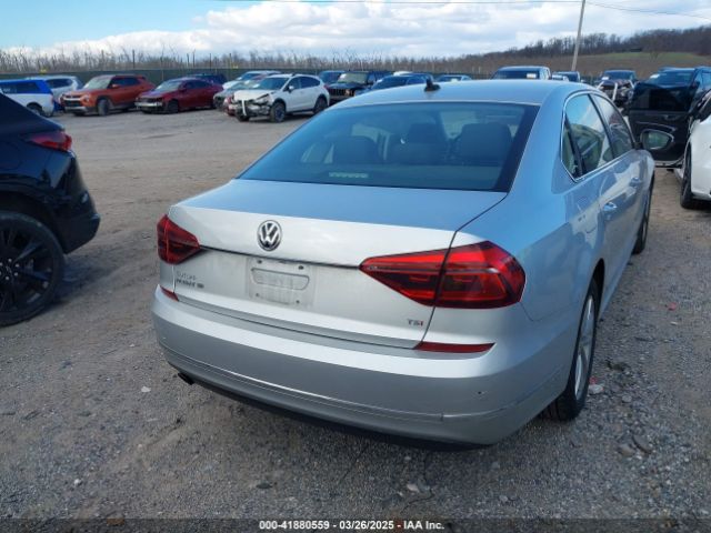 1VWBA7A33JC052324 Volkswagen Passat 2.0t Se