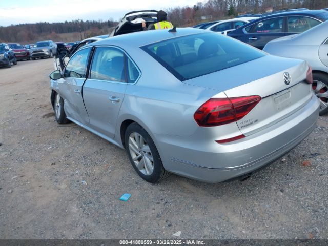 1VWBA7A33JC052324 Volkswagen Passat 2.0t Se