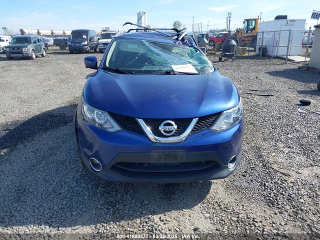 JN1BJ1CR8HW101787 Nissan Rogue Sport Sv