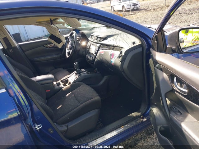 JN1BJ1CR8HW101787 Nissan Rogue Sport Sv