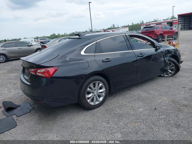 1G1ZD5ST3NF156529 Chevrolet Malibu Fwd Lt