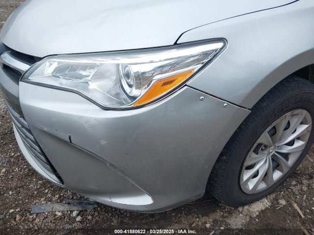 4T1BD1FK9FU161942 Toyota Camry Hybrid Le
