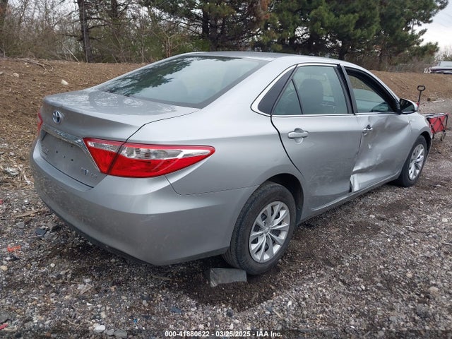 4T1BD1FK9FU161942 Toyota Camry Hybrid Le