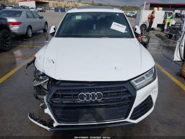 WA1BNAFY3K2113987 Audi Q5 45 Premium