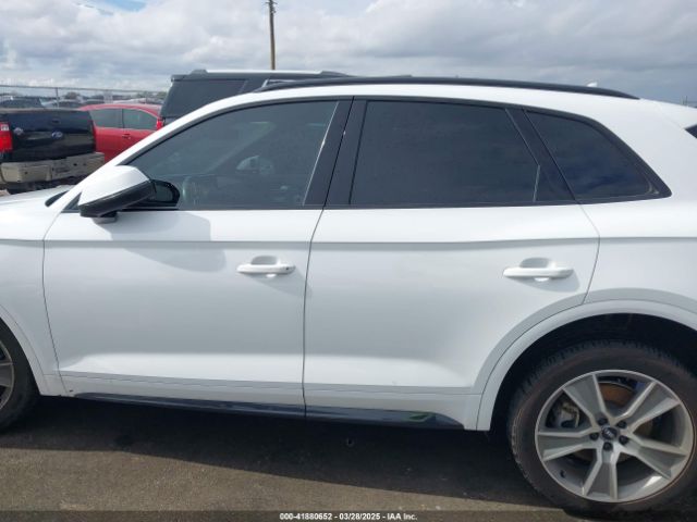 WA1BNAFY3K2113987 Audi Q5 45 Premium