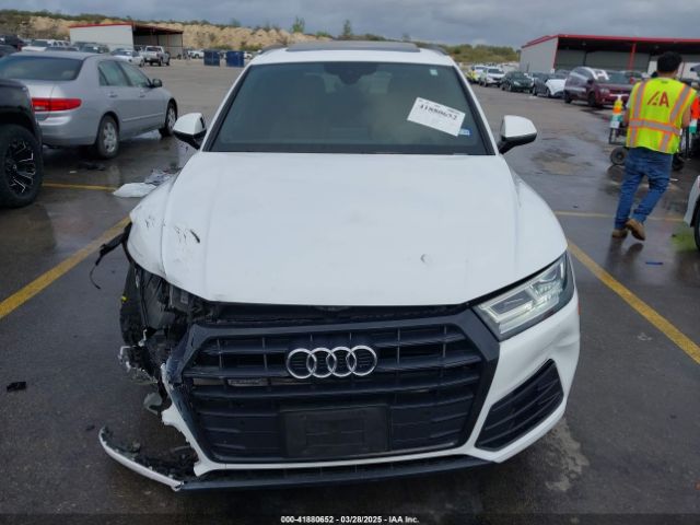 WA1BNAFY3K2113987 Audi Q5 45 Premium