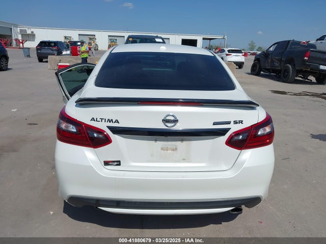 1N4AL3AP6JC213193 Nissan Altima 2.5 Sr