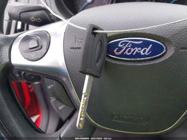 1FADP3K2XEL462753 Ford FOCUS SE