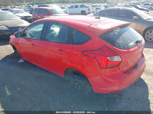 1FADP3K2XEL462753 Ford FOCUS SE