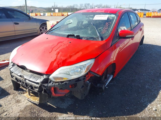 1FADP3K2XEL462753 Ford FOCUS SE