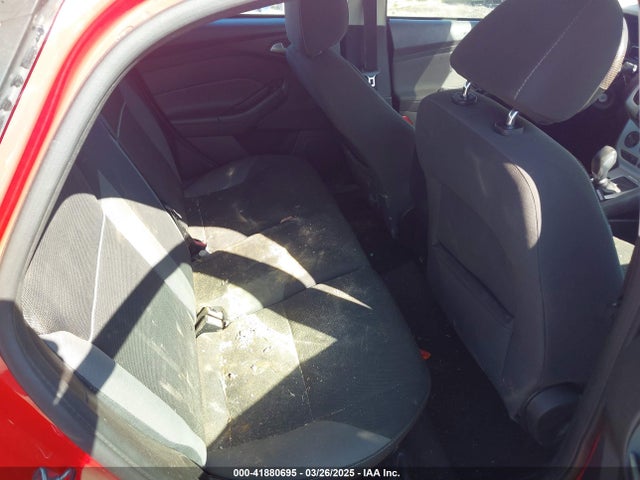 1FADP3K2XEL462753 Ford FOCUS SE