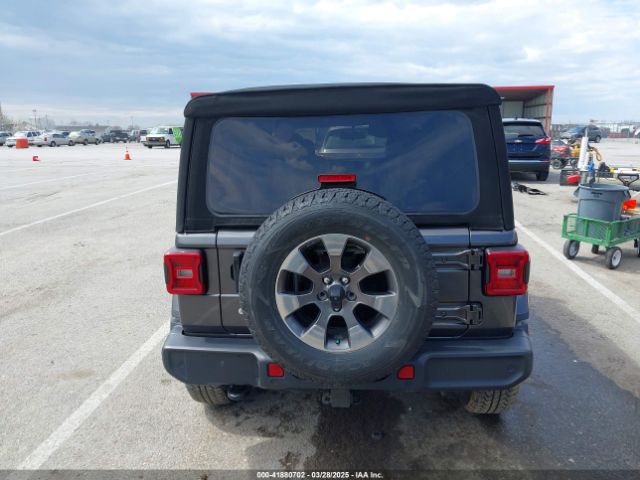 1C4HJXEN3KW622167 Jeep Wrangler Unlimited Sahara Altitude 4x4